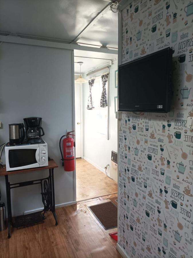 Alojamiento Emilia House Punta Arenas Ngoại thất bức ảnh