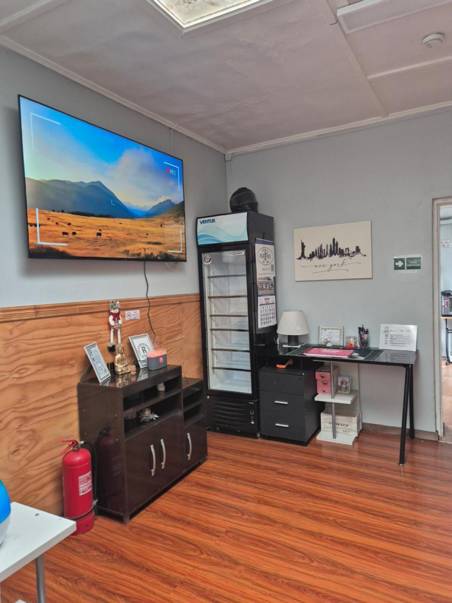 Alojamiento Emilia House Punta Arenas Ngoại thất bức ảnh